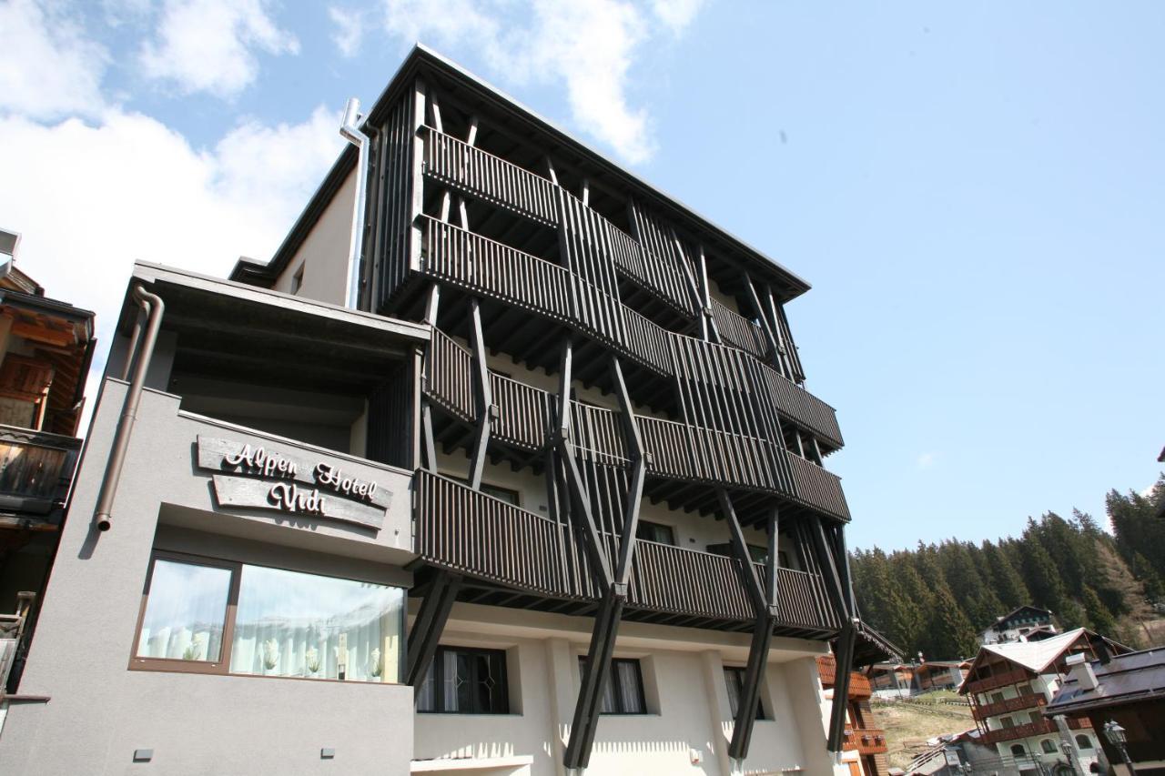 Alpen Hotel Vidi Мадонна-ді-Кампільйо Екстер'єр фото