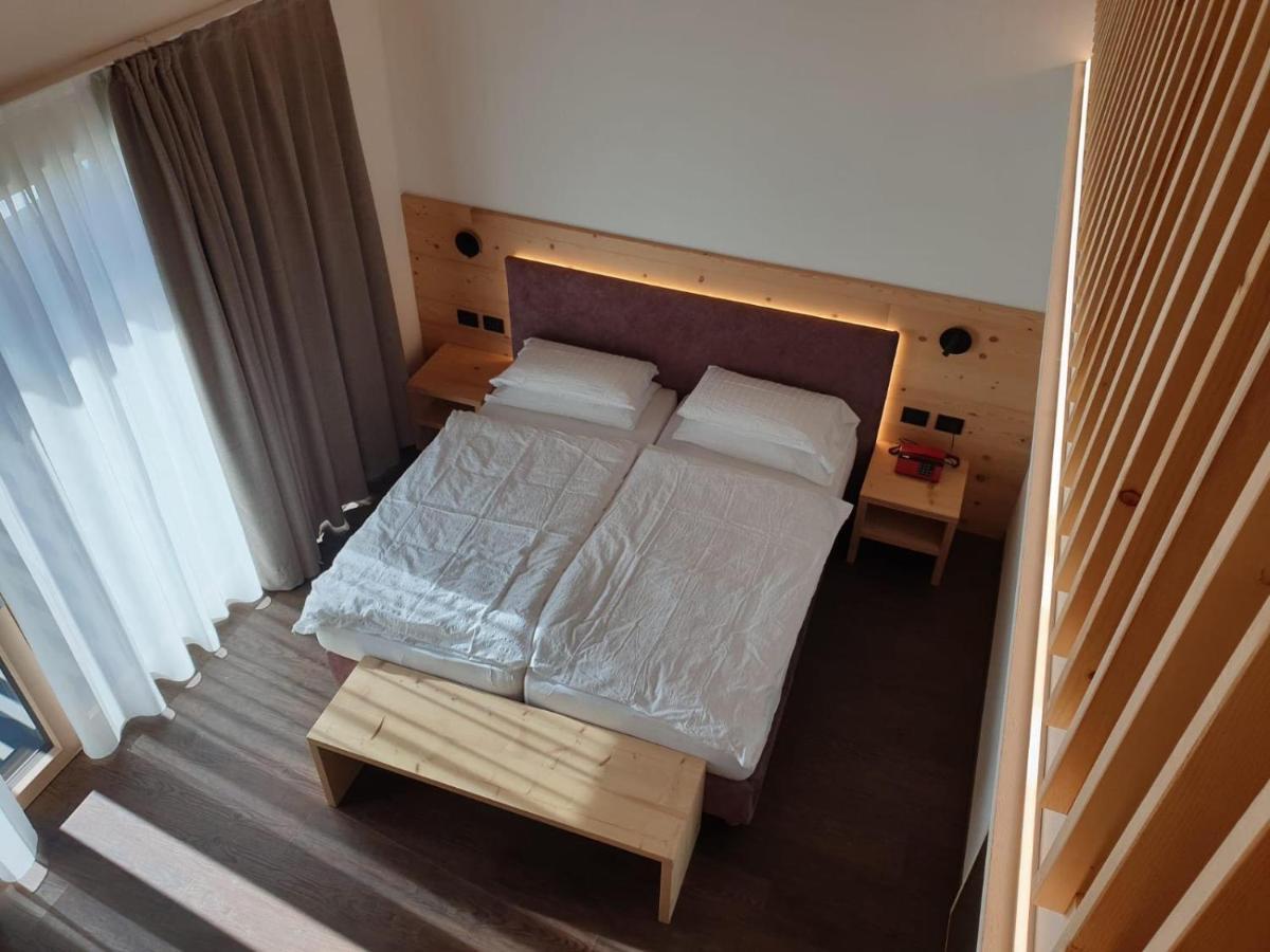 Alpen Hotel Vidi Мадонна-ді-Кампільйо Екстер'єр фото