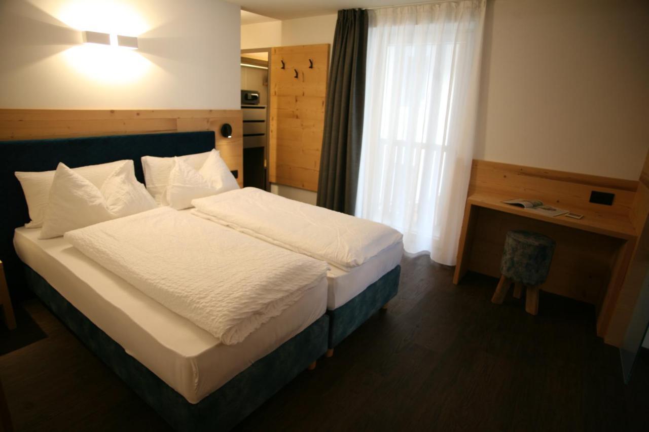 Alpen Hotel Vidi Мадонна-ді-Кампільйо Екстер'єр фото
