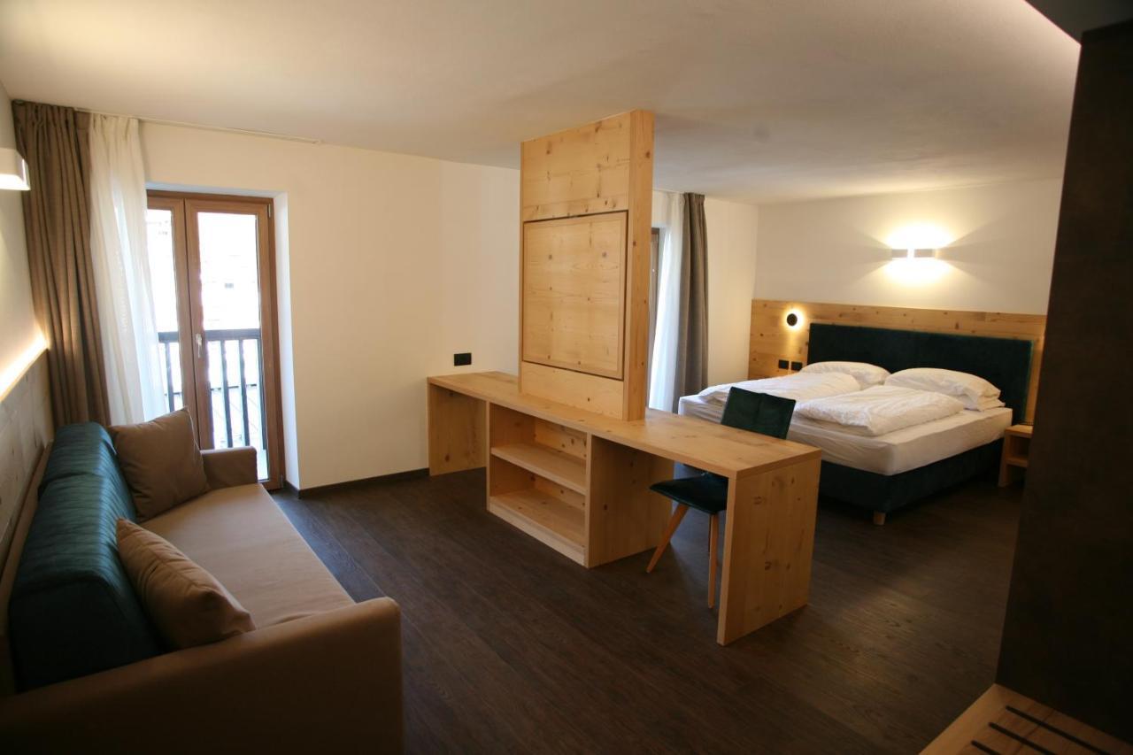 Alpen Hotel Vidi Мадонна-ді-Кампільйо Екстер'єр фото